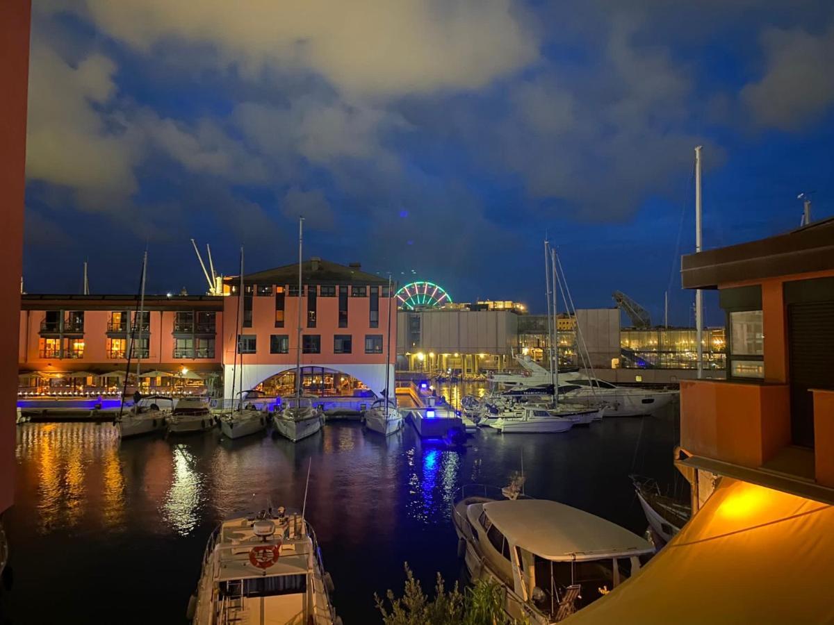 Le Finestre Sull'Acquario Genoa Exterior photo